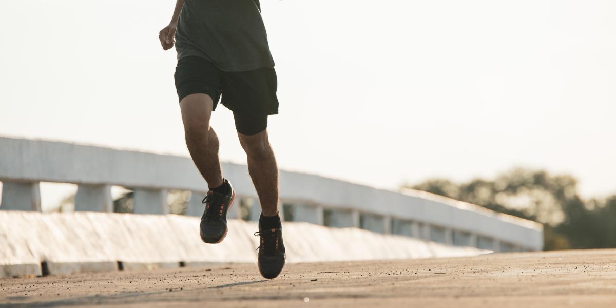 Tres zapatillas por menos de 50 euros para iniciarse en el running: guía completa 2025