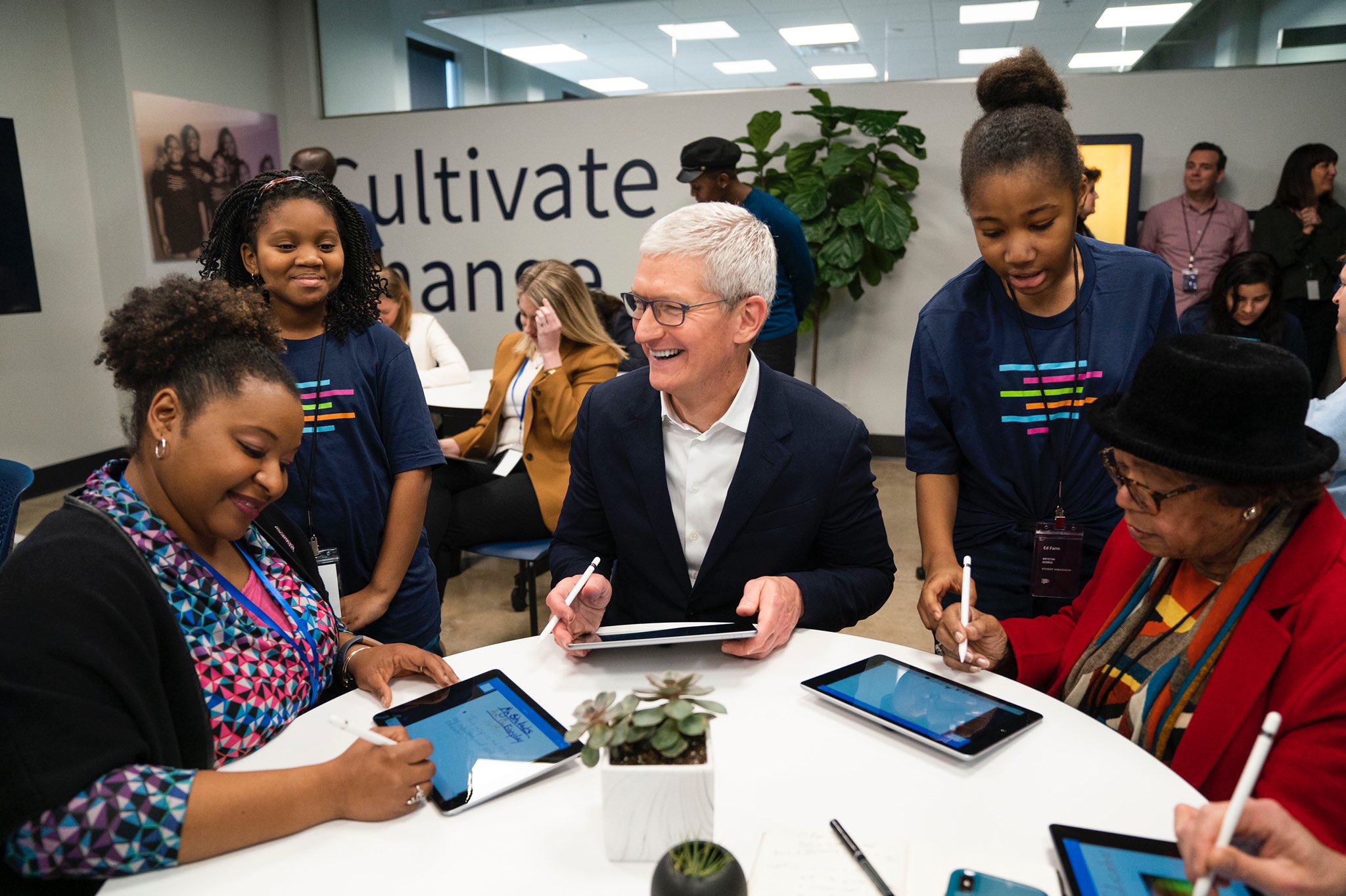 Apple desafía los aranceles de Trump: lanza nuevos MacBook Air con descuento de $100 – Comercio TV