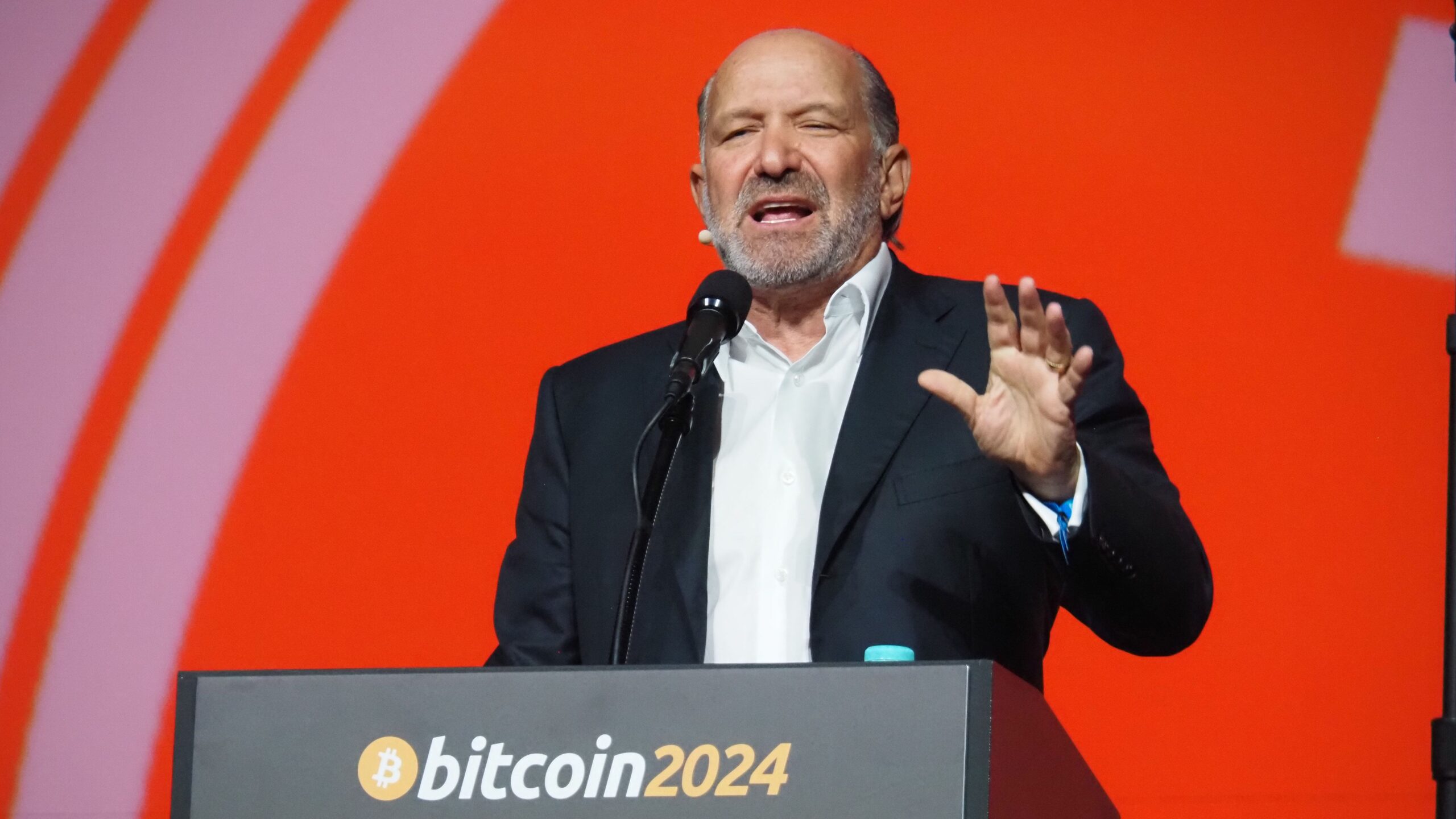 Lutnick minimiza los temores de recesión: Bitcoin se mantiene en el rango de los $80,000