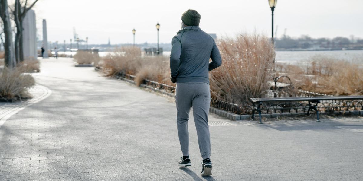 Caminar no es el nuevo correr: cómo utilizarlo a modo de entrenamiento cruzado