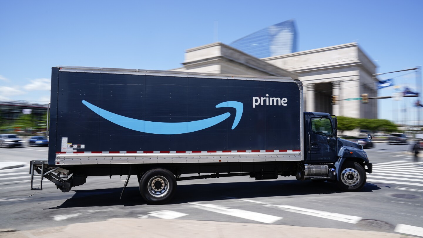 Amazon descarta mostrar costos adicionales por aranceles en su sitio en línea